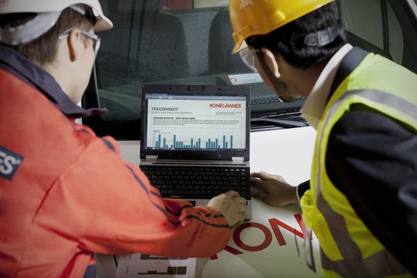medium_TRUCONNECT_Finland_Hyvinkaa_Riihimaki_Training-Center_2011_(16)_Konecranes