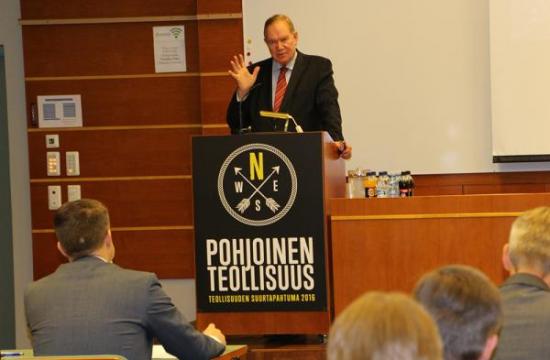 Paavo_Lipponen_kongressi